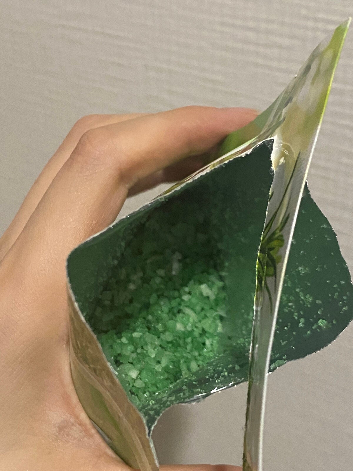 バスソルト ローズマリー&タイムの香り/クナイプ/無機塩系入浴剤を使ったクチコミ(3枚目)