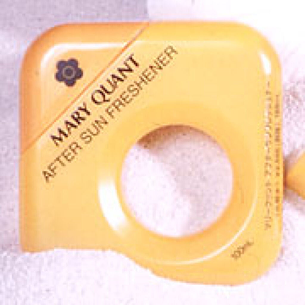 アフターサンフレッシュナー MARY QUANT