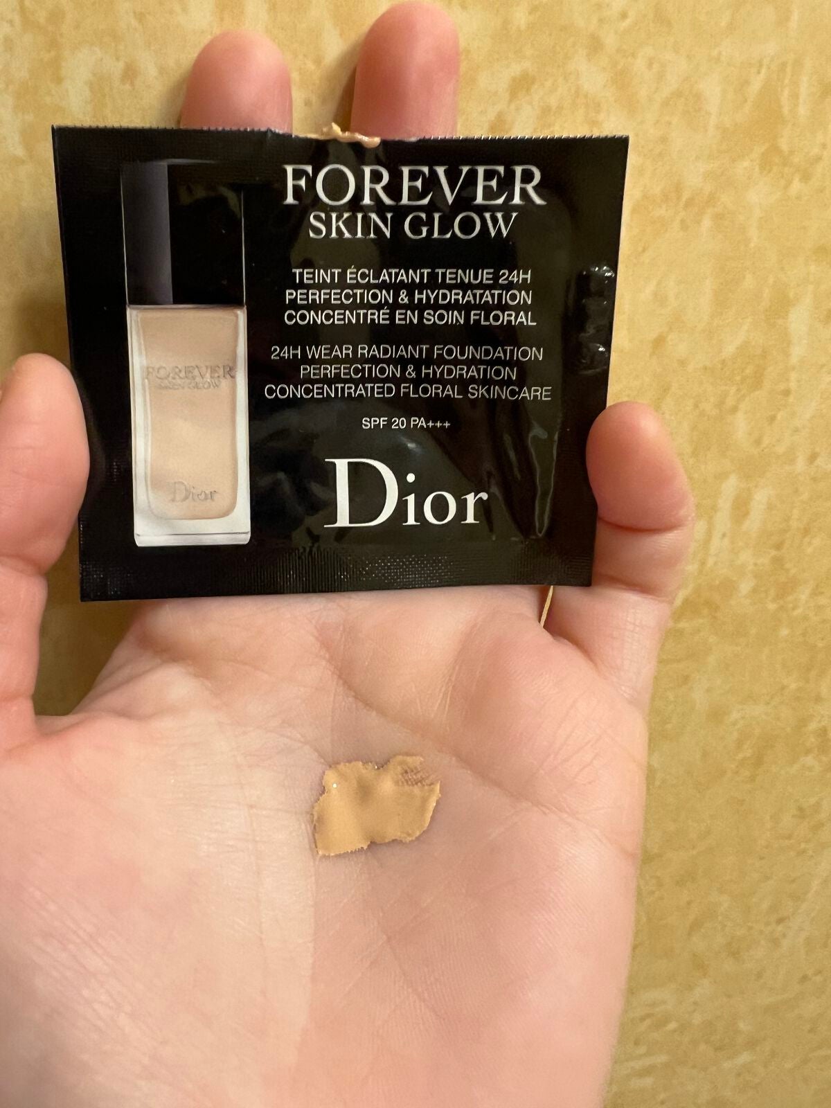 ディオールスキン フォーエヴァー フルイド グロウ/Dior/リキッドファンデーションを使ったクチコミ(2枚目)