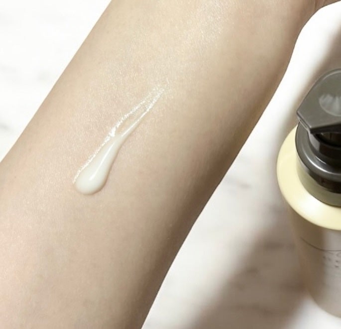 薬用u ミルク/AK usual/ボディローションを使ったクチコミ(2枚目)