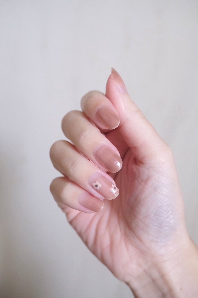 ファンデーションカラーズ/キャンメイク/マニキュアを使ったクチコミ(2枚目)