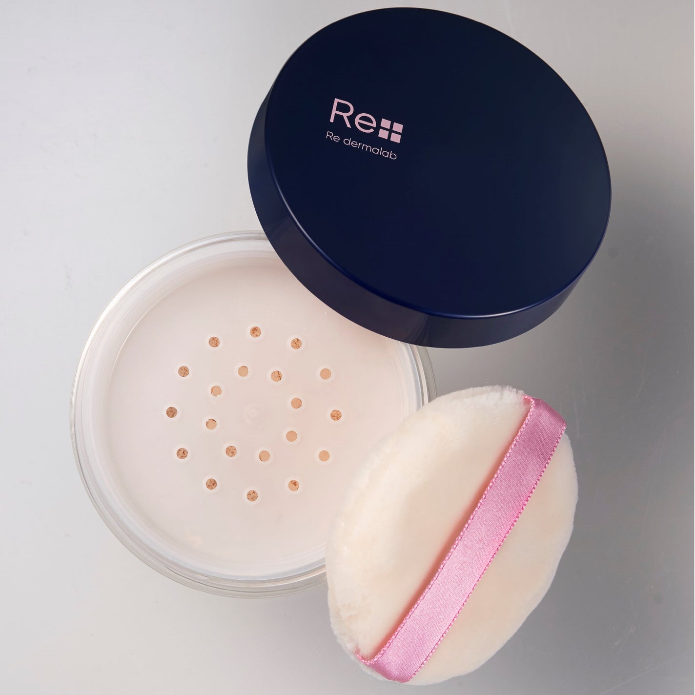 某メーカー 試してみた】モイストクリアパウダーUV Re dermalabのリアルな ベースメイク・フェイスメイク