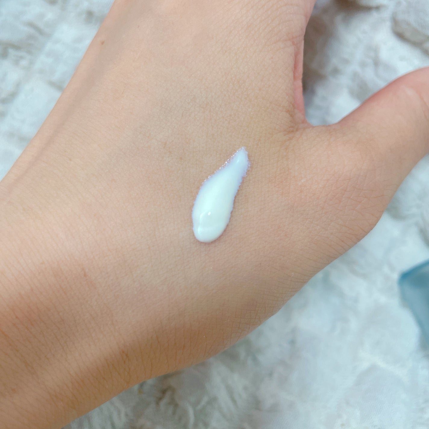 ヒアルーシカ ウォーターフィット サンセラム/SKIN1004/日焼け止めローションを使ったクチコミ(2枚目)