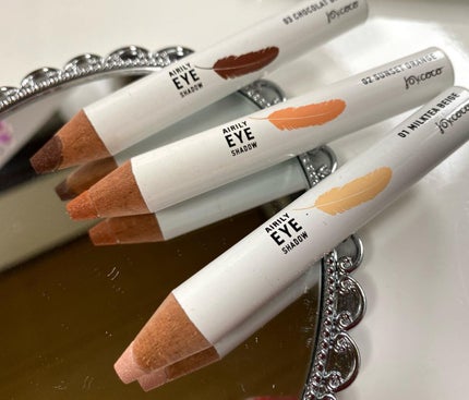 ジョイココ エアリーアイシャドウ/Joy.coco(ジョイココ)/単色アイシャドウを使ったクチコミ(2枚目)