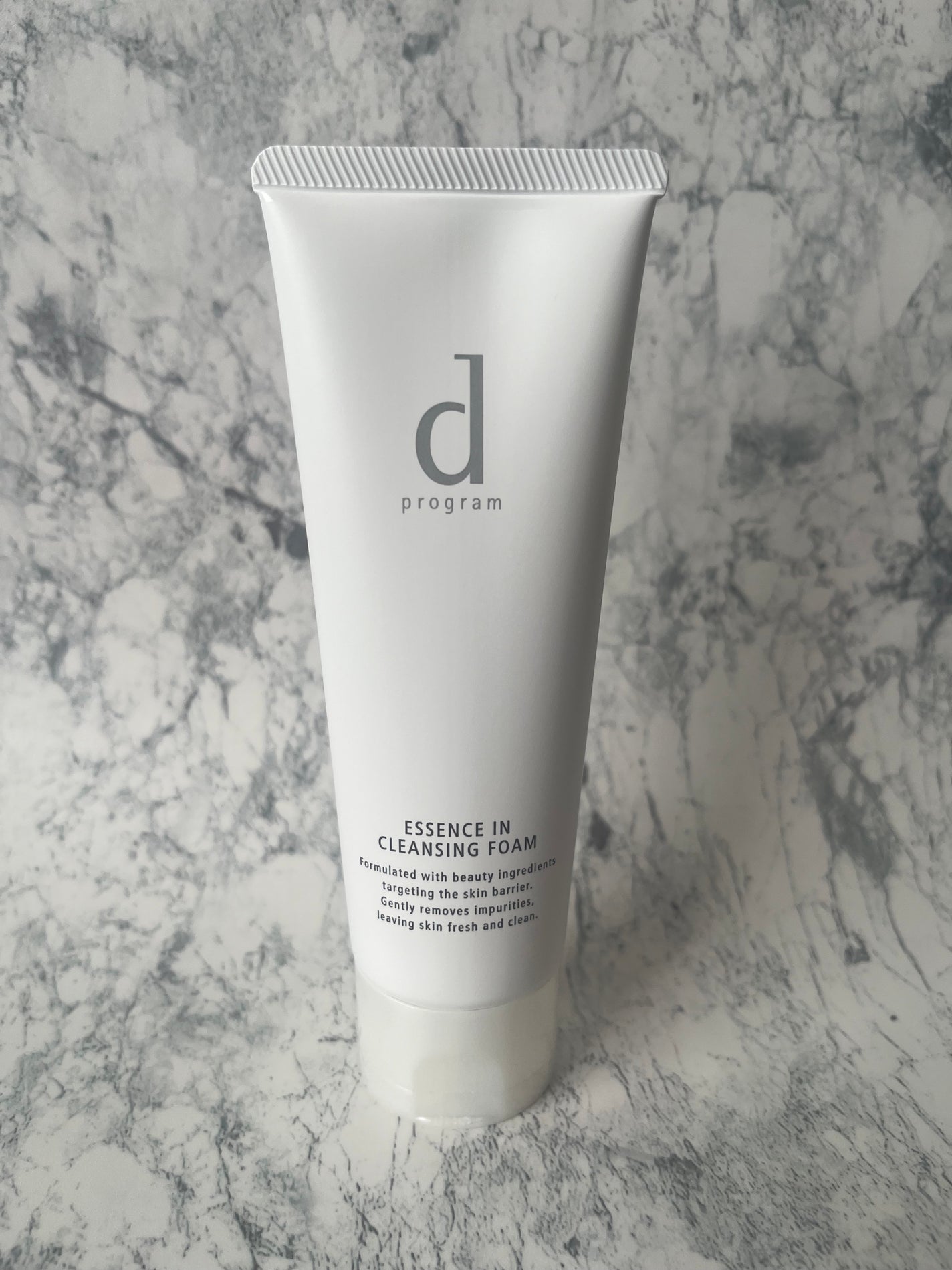 エッセンスイン クレンジングフォーム/d プログラム/洗顔フォームを使ったクチコミ(2枚目)