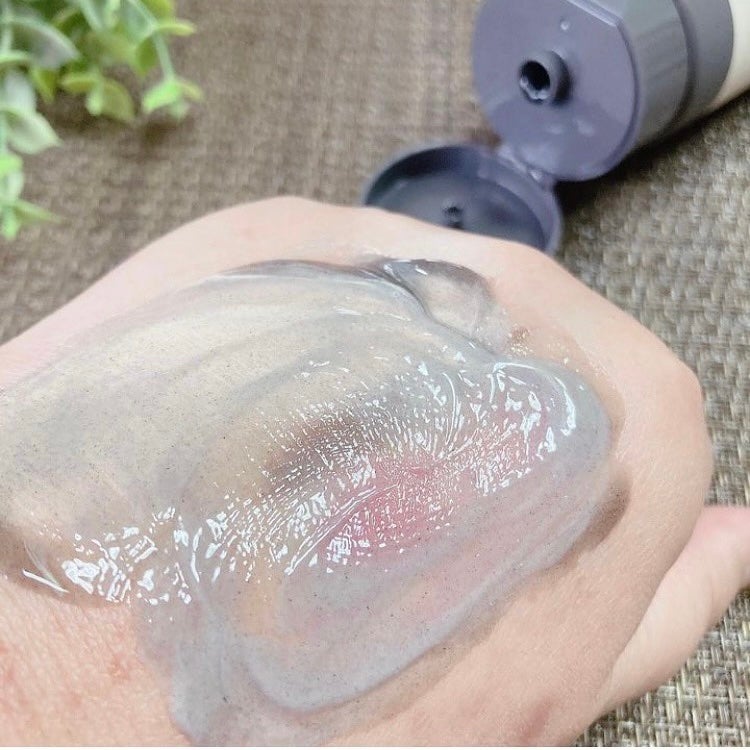 ブラックジェルクレンジング/.akaran/クレンジングジェルを使ったクチコミ(4枚目)