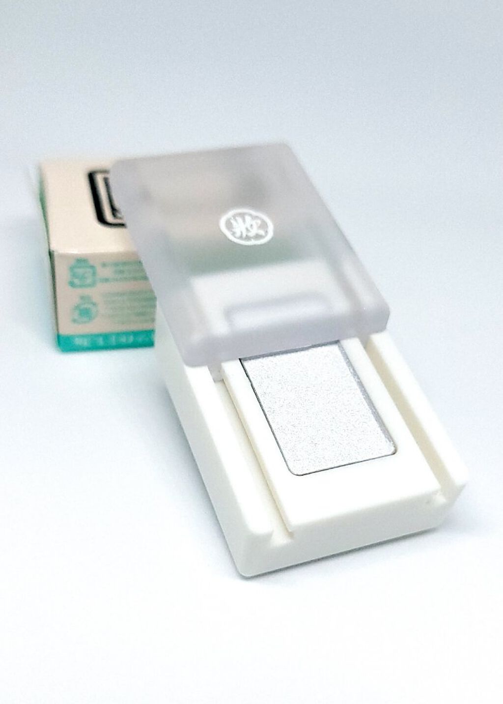 麻雀アイシャドウ/和粧/単色アイシャドウを使ったクチコミ（3枚目）