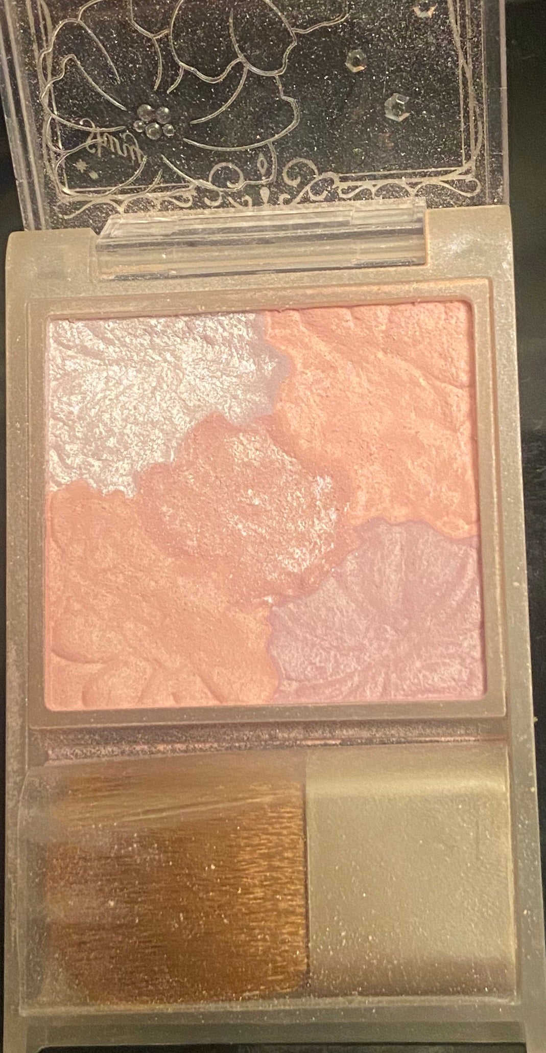 グロウフルールチークス(ブレンドタイプ)/キャンメイク/パウダーチークを使ったクチコミ(1枚目)