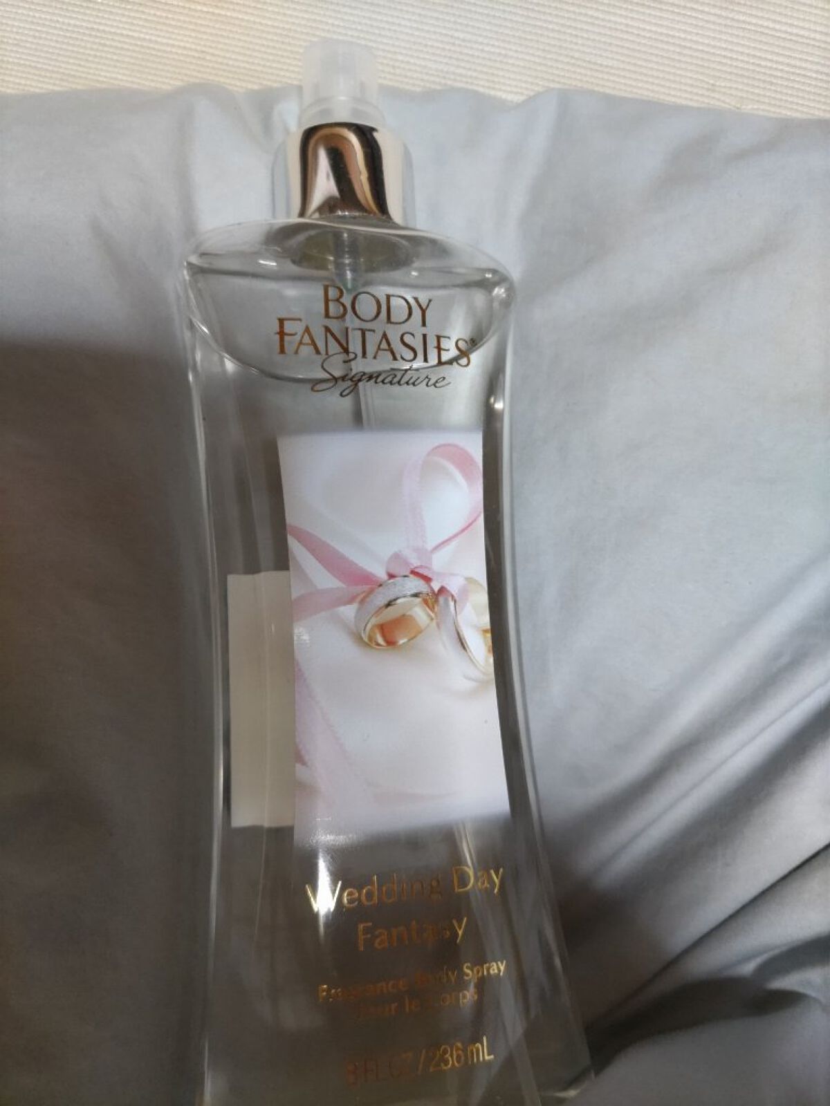 ボディファンタジー ボディスプレー ウェディングデイ 50mL｜ボディファンタジーの口コミ ボディファンタジーのウェディングデイ。 by