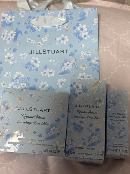 ジルスチュアート クリスタルブルーム サムシングピュアブルー パフュームドヘアミスト/JILL STUART/香水(レディース)を使ったクチコミ(2枚目)