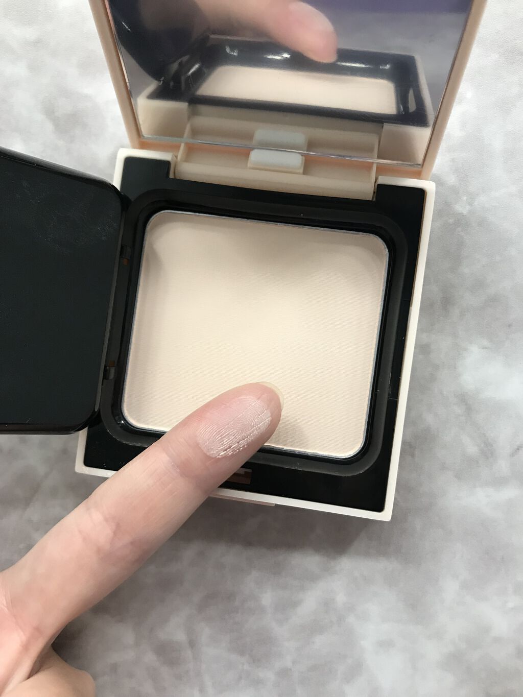 ステイ パーフェクト ノー シーバム ブラー パクト/CLIO/プレストパウダーを使ったクチコミ（3枚目）