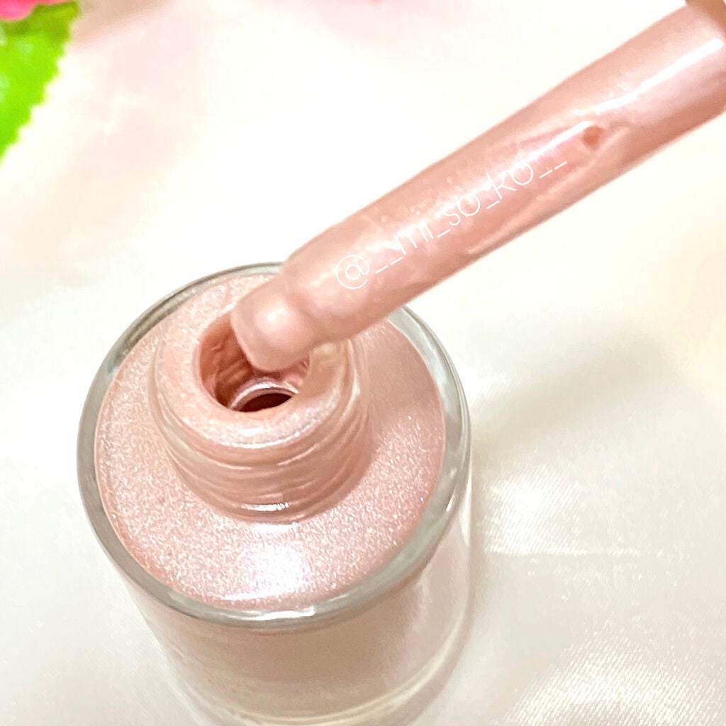 ソーラーグロウ ユニバーサル イルミネーティングドロップス/DOLCE&GABBANA BEAUTY/化粧下地を使ったクチコミ(2枚目)