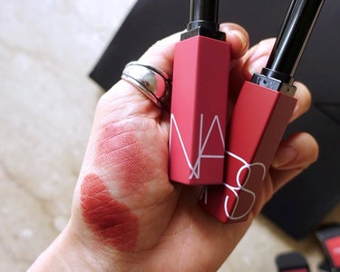 パワーマット リップスティック 112 ダスティローズ/NARS/口紅を使ったクチコミ（2枚目）