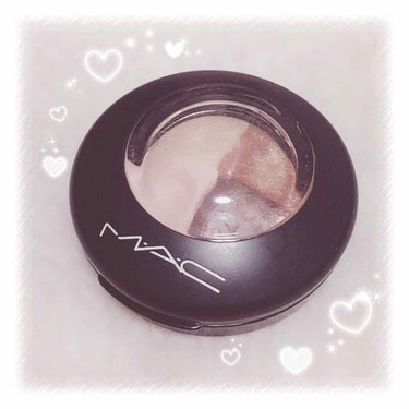 
🍑 MAC ミネラライズ アイシャドウ ブロンズ アセッツ 🍑

アイシャドウ 1番のお気に入りです♩◦．

4色全て可愛い色で、捨て色ゼロ( ⸝⸝•ᴗ•⸝⸝ )♡

特に右下の締め色は1番お気に入り