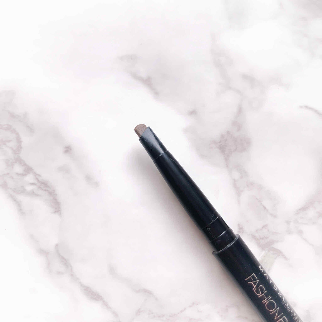 【旧品】ファッションブロウ パウダーインペンシル BR-1 自然な濃茶色/MAYBELLINE NEW YORK/パウダーアイブロウを使ったクチコミ（2枚目）