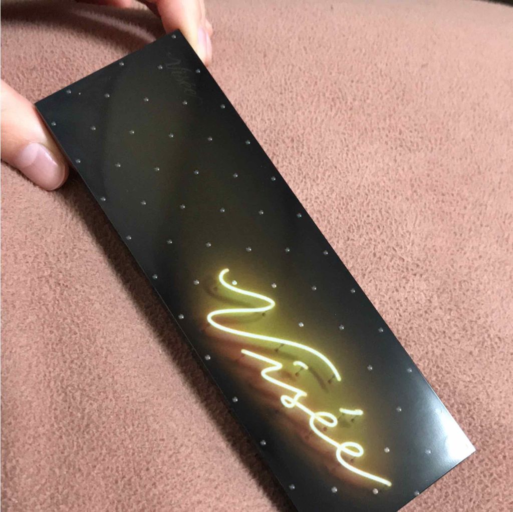 グラマラスリッチ アイパレット (クリスマスコフレ 2018)/Visée/メイクアップキットを使ったクチコミ（1枚目）