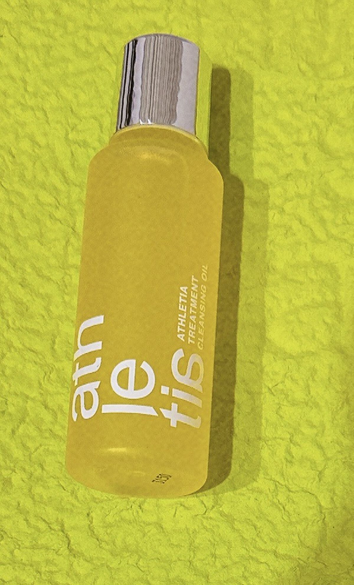 athletia トリートメントクレンジングオイルのクチコミ「athletia　トリートメントクレンジングオイル

少しとろみがあり、液ダレしないので使いや.....」（1枚目）