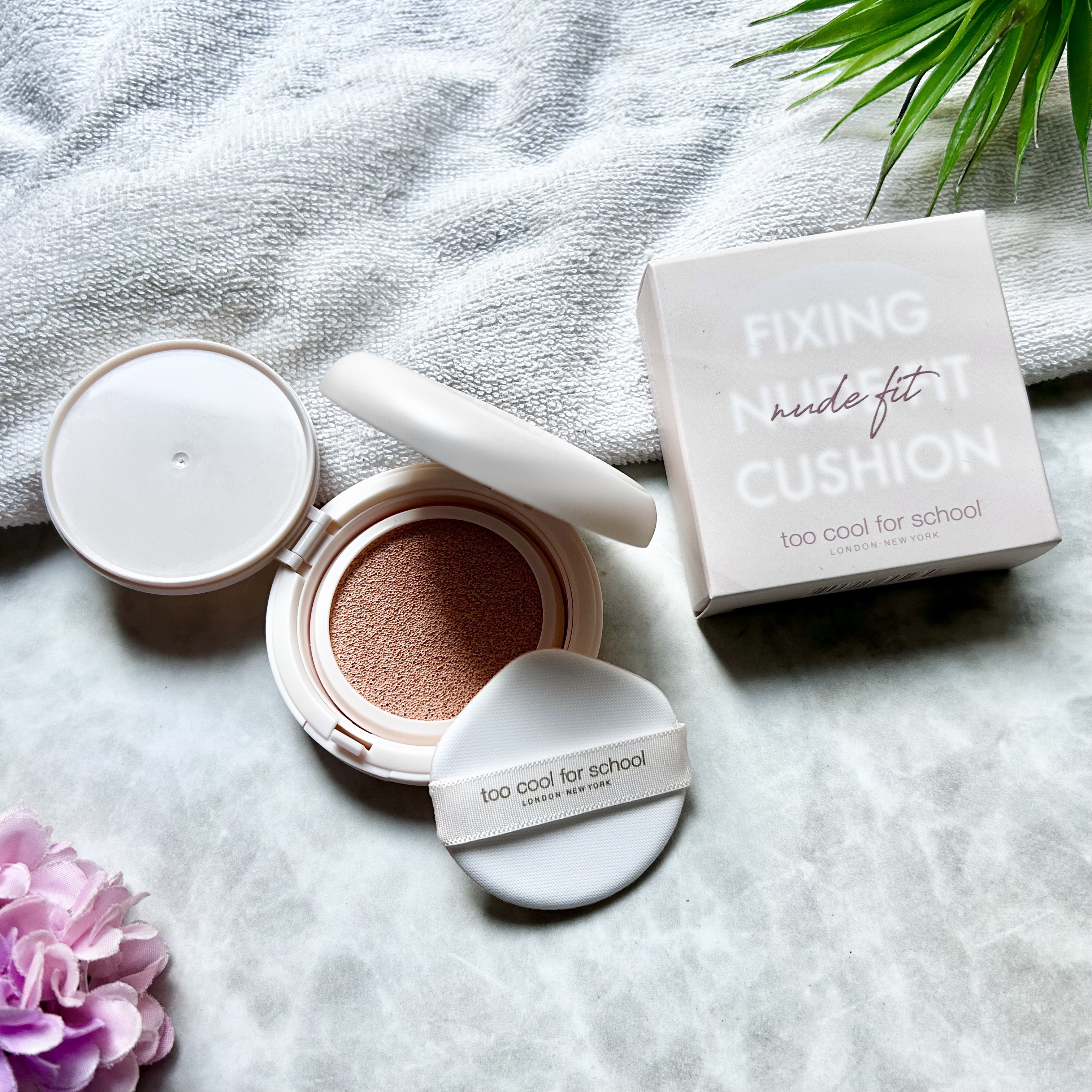 フィクシングヌードクッション #2C クールペタル/too cool for school/クッションファンデーションを使ったクチコミ（1枚目）