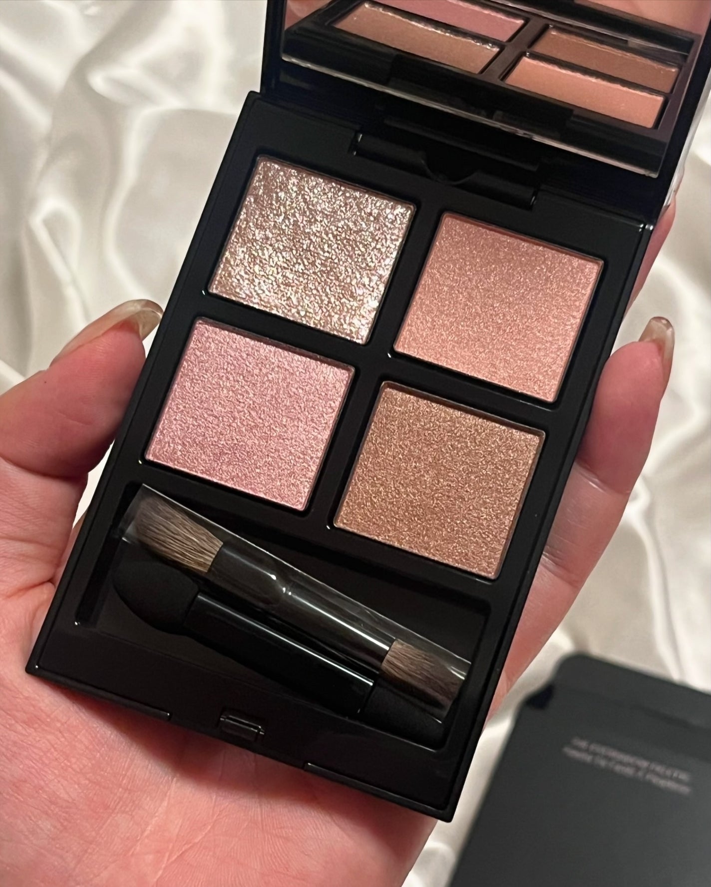 BENI ♡ フォロバ on LIPS 「𝗧𝗛𝗘𝗘𝗬𝗘𝗦𝗛𝗔𝗗𝗢𝗪𝗣𝗔𝗟𝗘𝗧𝗧𝗘𝑉𝑖𝑛𝑡𝑎𝑔𝑒𝑇𝑢𝑡𝑢..」(3枚目)