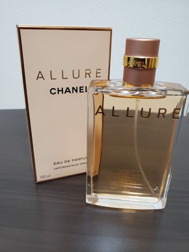 アリュール オードゥ パルファム (ヴァポリザター)/CHANEL/香水(レディース)を使ったクチコミ（1枚目）