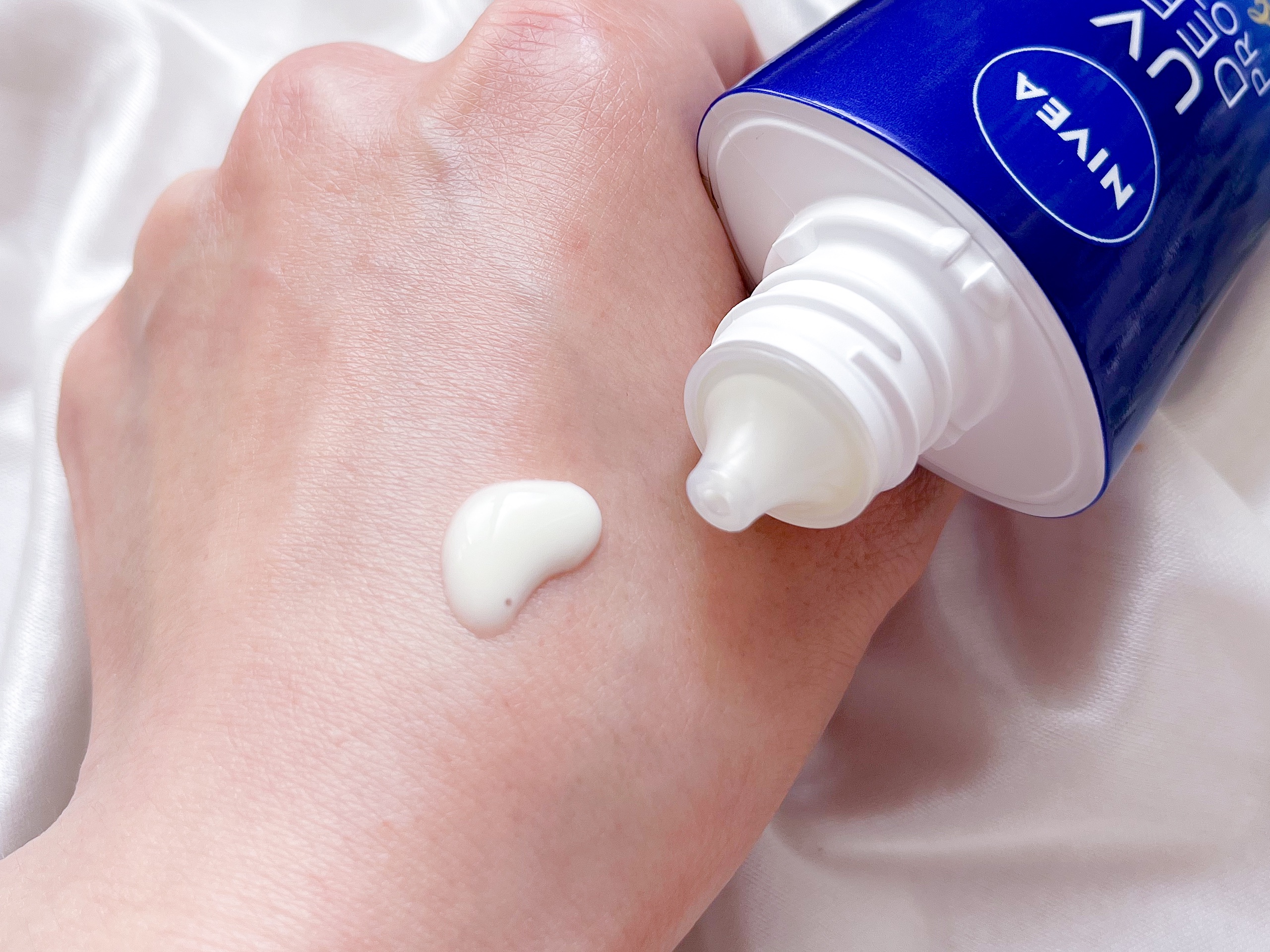 ニベアUV ディープ プロテクト＆ケア ジェル/ニベア/日焼け止めジェルを使ったクチコミ（2枚目）