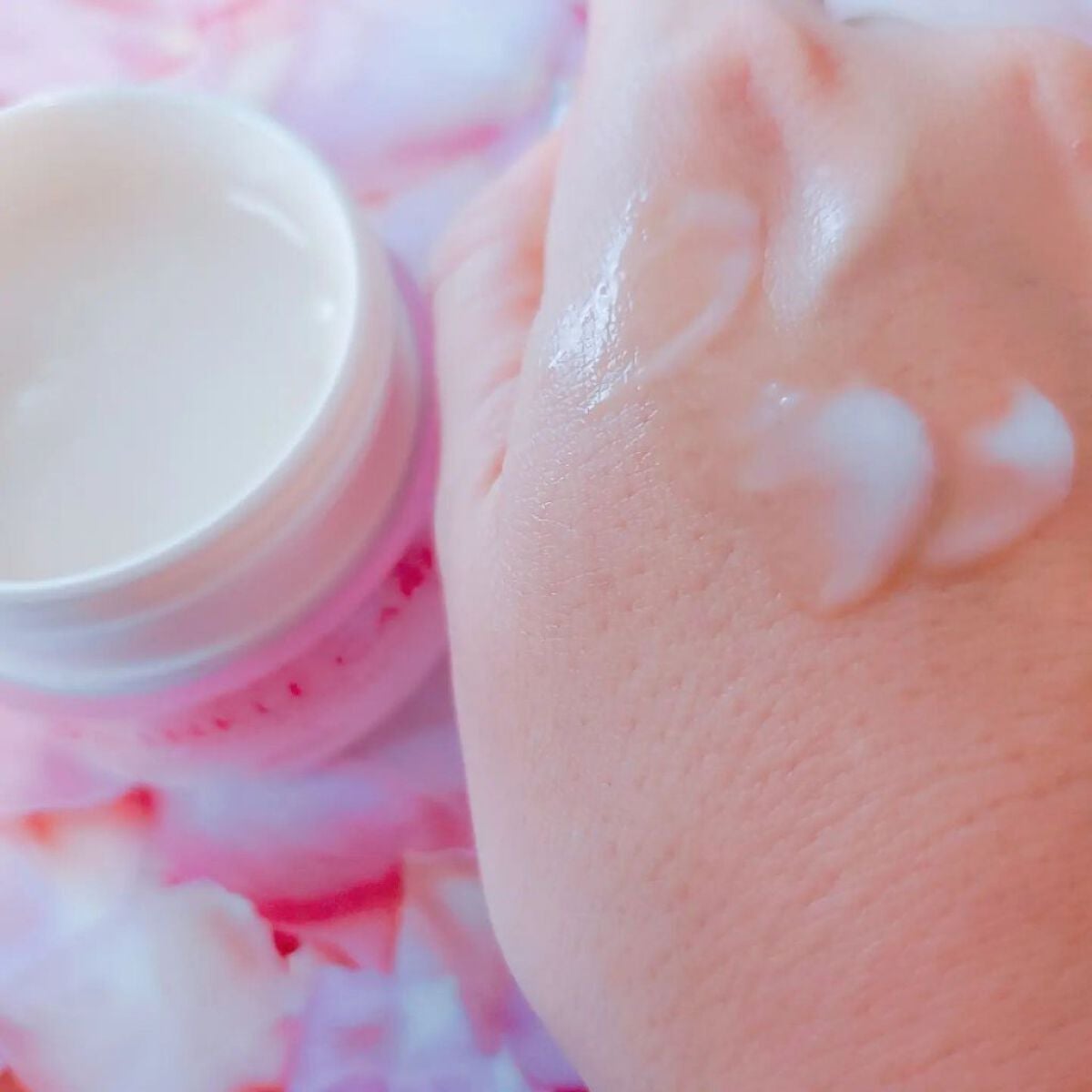 sali on LIPS 「まだまだ暑いですが、夕方は少し涼しかったり、秋の雰囲気ですね。..」(2枚目)