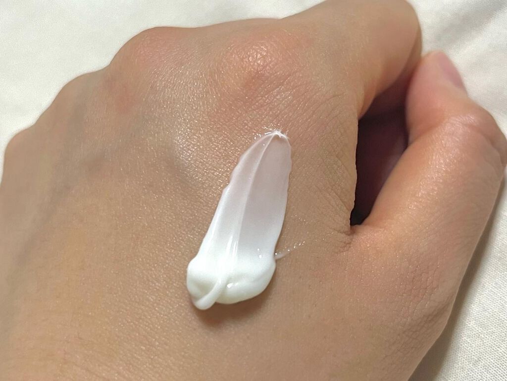 プレステージキャビアコラーゲンEX トータルアイクリーム/LEADERS/アイケア・アイクリームを使ったクチコミ（3枚目）