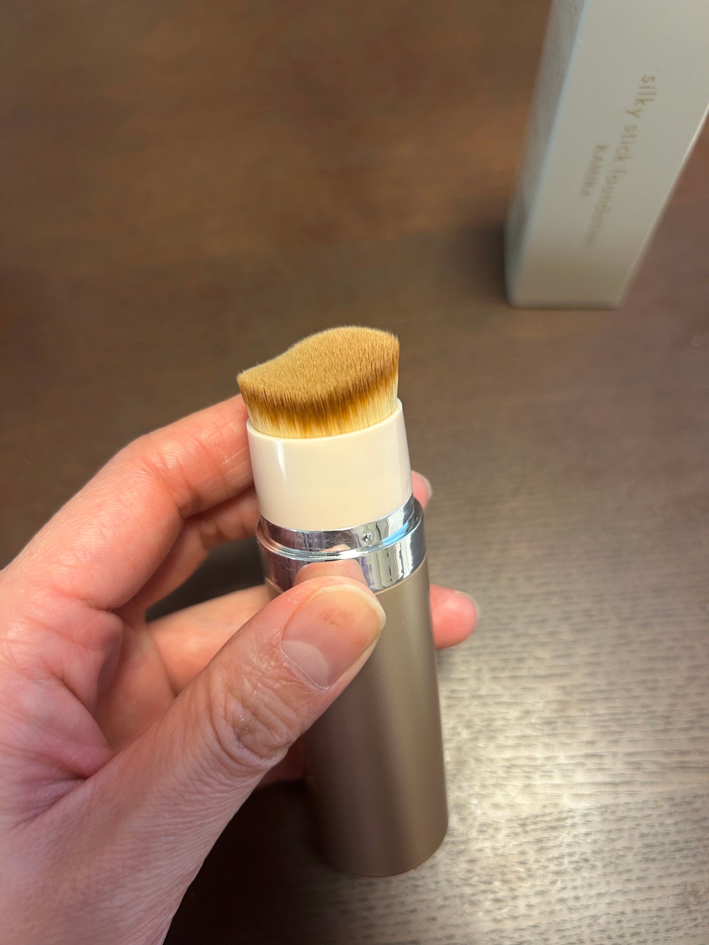 シルキースティックファンデーション/KAMIKA/その他ファンデーションを使ったクチコミ(3枚目)