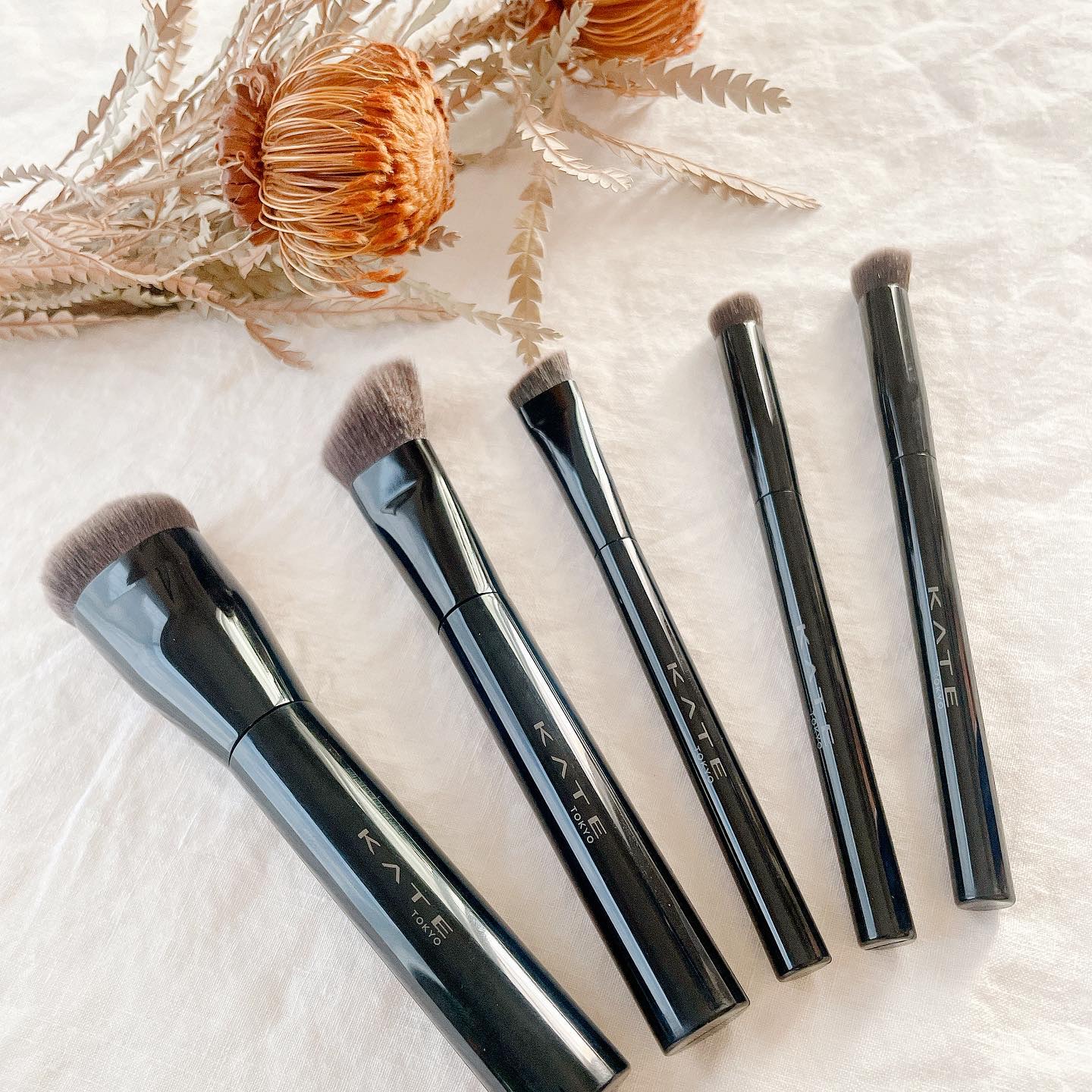 マルチシェーディングブラシ/KATE/メイクブラシを使ったクチコミ（1枚目）