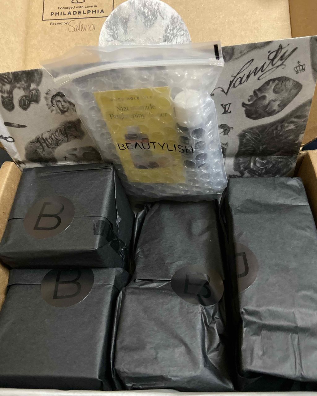 Velour liquid lip stick/Jeffree Star Cosmetics/口紅を使ったクチコミ(2枚目)