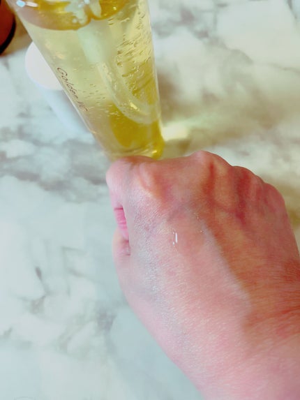 ゴールデンVC ブライト カプセルドリップ/fracora/化粧水を使ったクチコミ(2枚目)