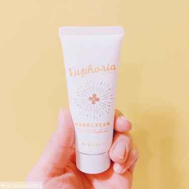 ⁡
⁡
✁┈┈┈┈┈┈┈┈┈┈┈┈┈┈┈┈┈┈┈┈┈┈⁡
⁡
BIBIDAY⁡
Euphoria キンモクセイ ハンドクリーム ⁡
⁡
✁┈┈┈┈┈┈┈┈┈┈┈┈┈┈┈┈┈┈┈┈┈┈⁡
⁡
やさしい金木犀の香りで⁡
手肌も心も包み込む𓂃 𓈒𓏸🍊⁡
⁡
手だけでなく爪まで乾燥から守ってくれる⁡
ハンドクリームを使ってみたよ⁡
⁡
こっくりしたテクスチャーで⁡
肌にすぐになじんでベタつかない🙊🤍⁡
⁡
甘い金木犀の香りに⁡
30gで持ち運びしやすくて⁡
毎日手放せない存在だよ❀˳꒰*ॢ´◡`*ॢ꒱❀˳⁡
⁡
⁡
❁ⓣⓗⓐⓝⓚ ⓨⓞⓤ❁⁡⁡⁡⁡⁡⁡
⁡⁡⁡⁡⁡⁡⁡⁡⁡⁡⁡
✼••┈┈••✼••┈┈••✼••┈┈••✼••┈┈••✼⁡⁡⁡⁡⁡⁡⁡⁡⁡⁡⁡⁡⁡
⁡⁡
#BIBIDAY #金木犀 #キンモクセイ #自爪ケア #艶爪 #爪育 #ネイル好きな人と繋がりたい #monipla #2wayworld_fanの画像 その0