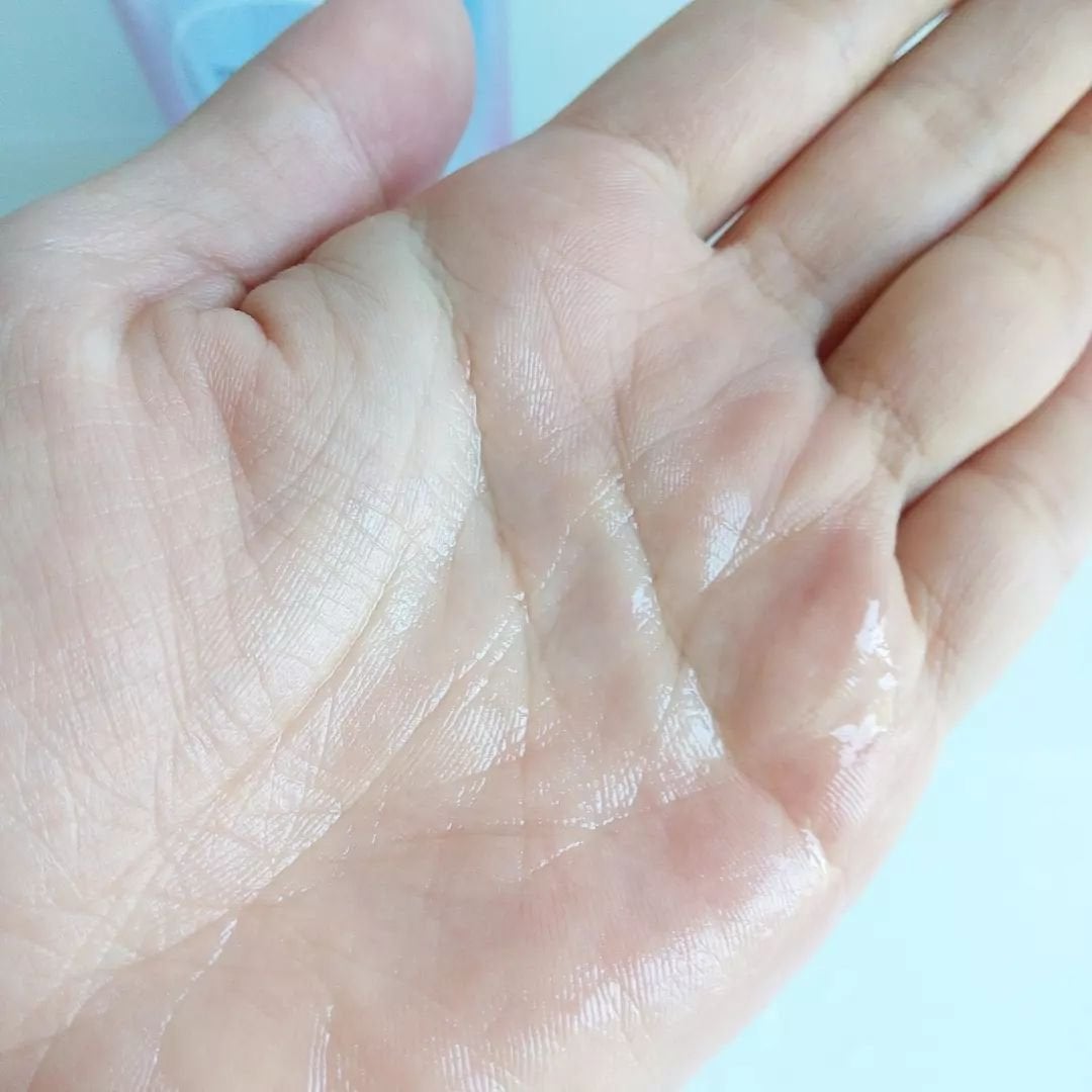 エッセンシャル プレミアム ウォータートリートメント ナチュラルモイスト/エッセンシャル/アウトバストリートメントを使ったクチコミ(4枚目)