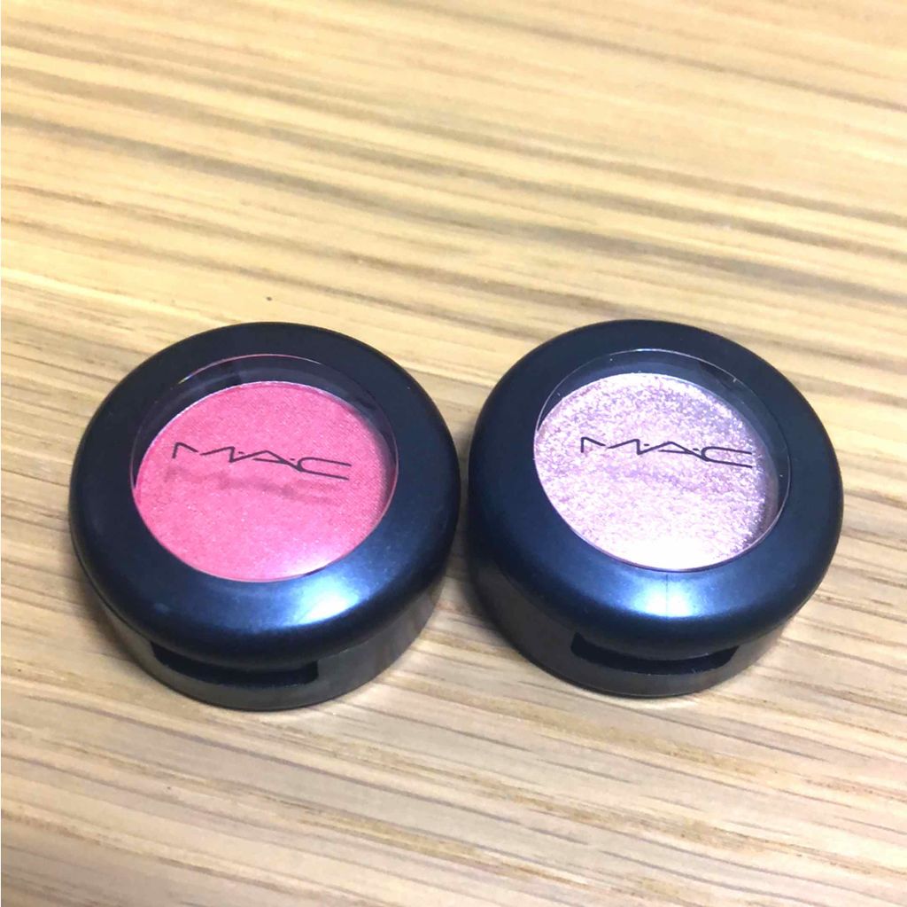 スモール アイシャドウ ファッションズ フィールド デイ/M・A・C/単色アイシャドウを使ったクチコミ（1枚目）