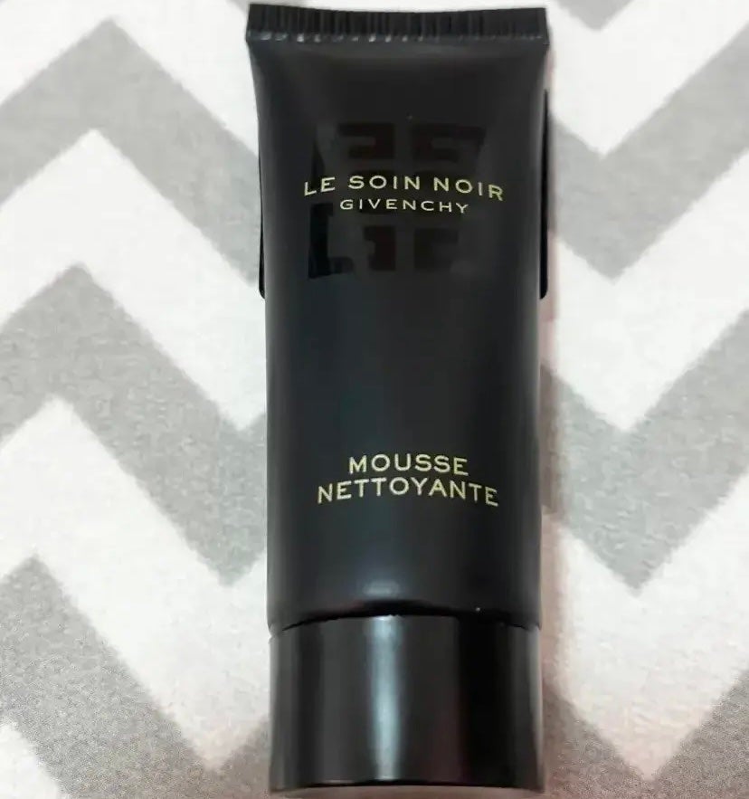 ソワン ノワール ネトワイヤージュ N/GIVENCHY/洗顔フォームを使ったクチコミ(1枚目)