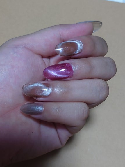 kuromitu on LIPS 「Seriaさんでマグネットネイルしてみた!今回は、Seriaさ..」(4枚目)