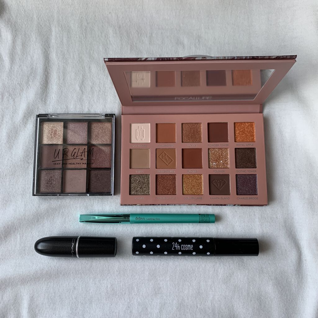 UR GLAM　BLOOMING EYE COLOR PALETTE/U R GLAM/アイシャドウパレットを使ったクチコミ（1枚目）
