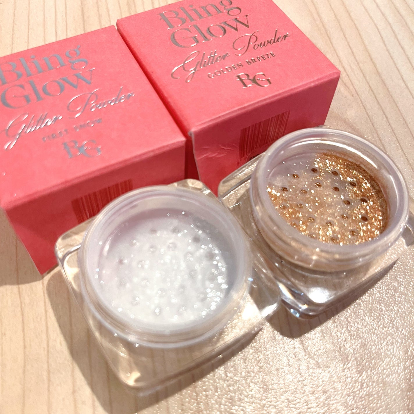 グリッターパウダー/BLING GLOW/パウダーハイライトを使ったクチコミ(2枚目)