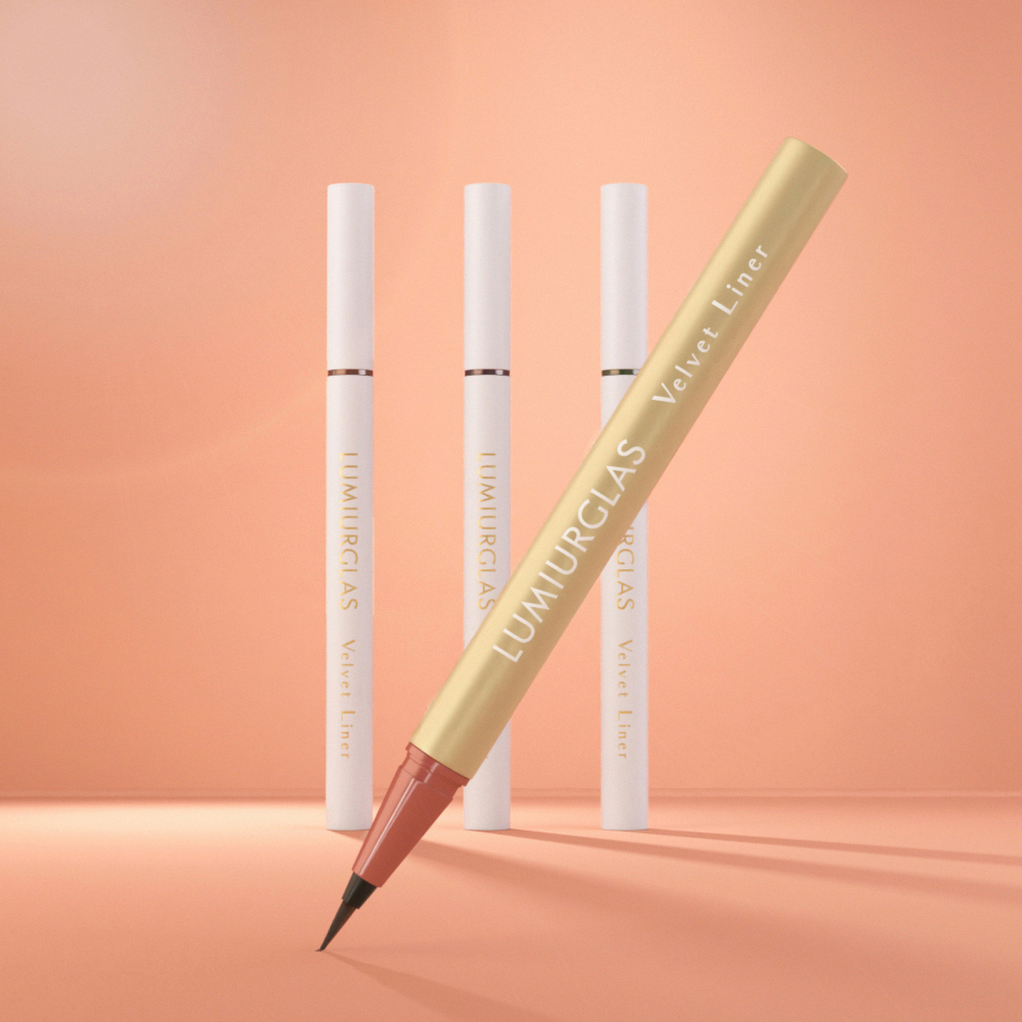 ベルベットライナー/LUMIURGLAS/リキッドアイライナーを使ったクチコミ（1枚目）