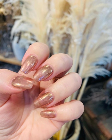 mihi on LIPS 「October🌜Nail久しぶりのミラー🪞よく見るとバイカラー..」(2枚目)