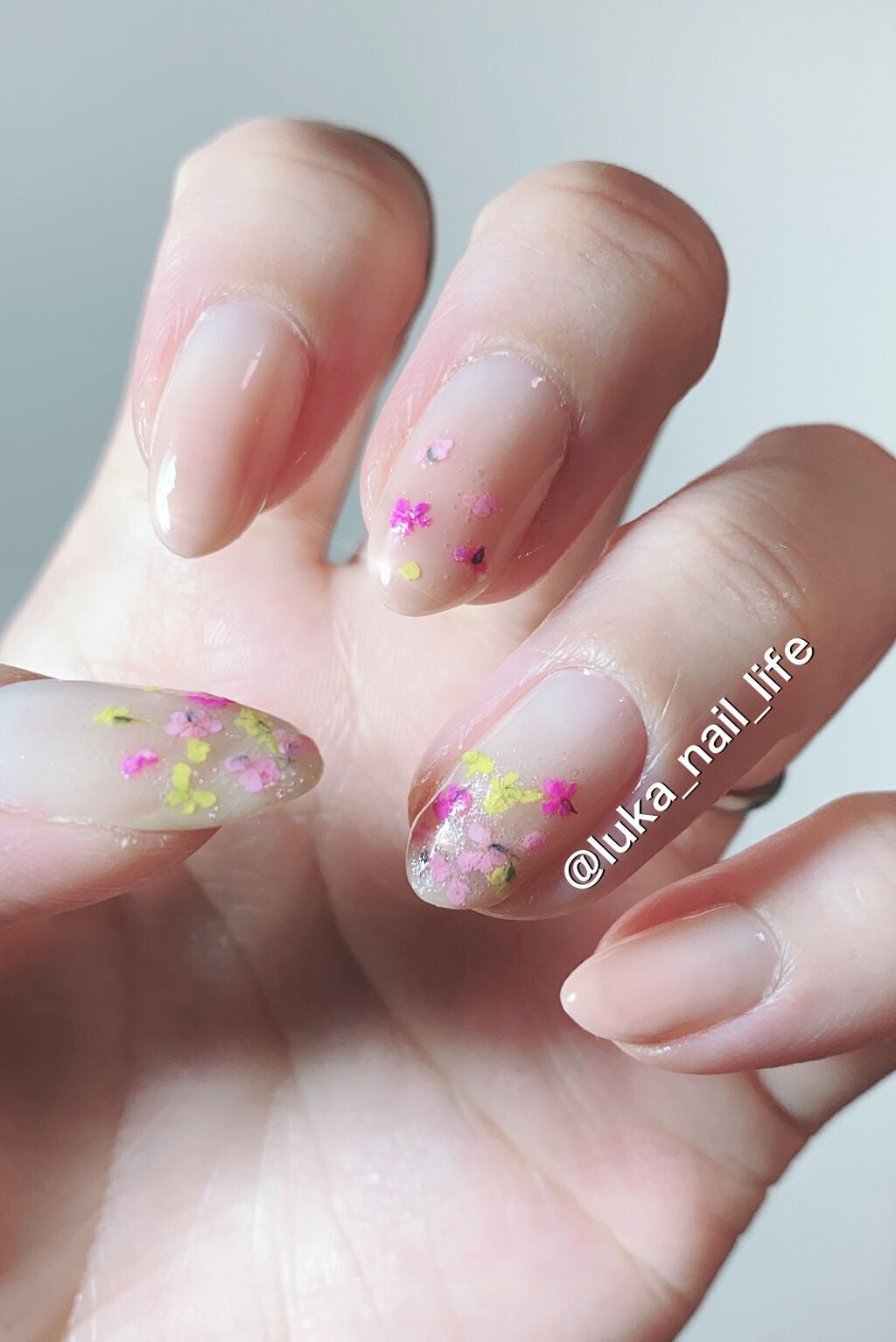 カラフルネイルズ/キャンメイク/マニキュアを使ったクチコミ(3枚目)