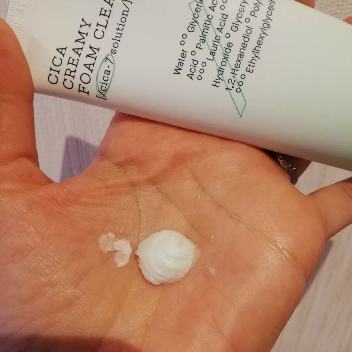 ピュアフィットシカ クリーミーフォームクレンザー /COSRX/洗顔フォームを使ったクチコミ（2枚目）