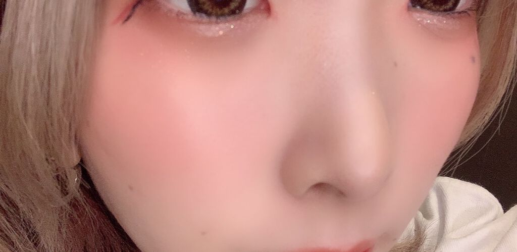 肌の乾燥がやば過ぎたから
FUJIMIで肌診断して
今の自分に合ったパックを作ってもらった！

普通のパックと違って
2種類の美容液な別れとってそれを使う前に混ぜて貼る感じ👶❤️

うちの場合肌荒れとかニキビじゃなくて
と