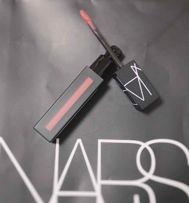 💄💄NARS パワーマットリップピグメント💄💄


パワーマットリップピグメント 2780
 ローズプラウン

NARSにファンデーションを買いにいって
BAさんに試しにつけてもらったときに
リップもそ