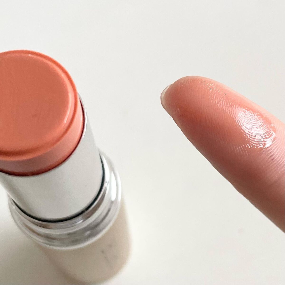 マイグロウハイライター/TIRTIR(ティルティル)/スティックハイライトを使ったクチコミ（3枚目）