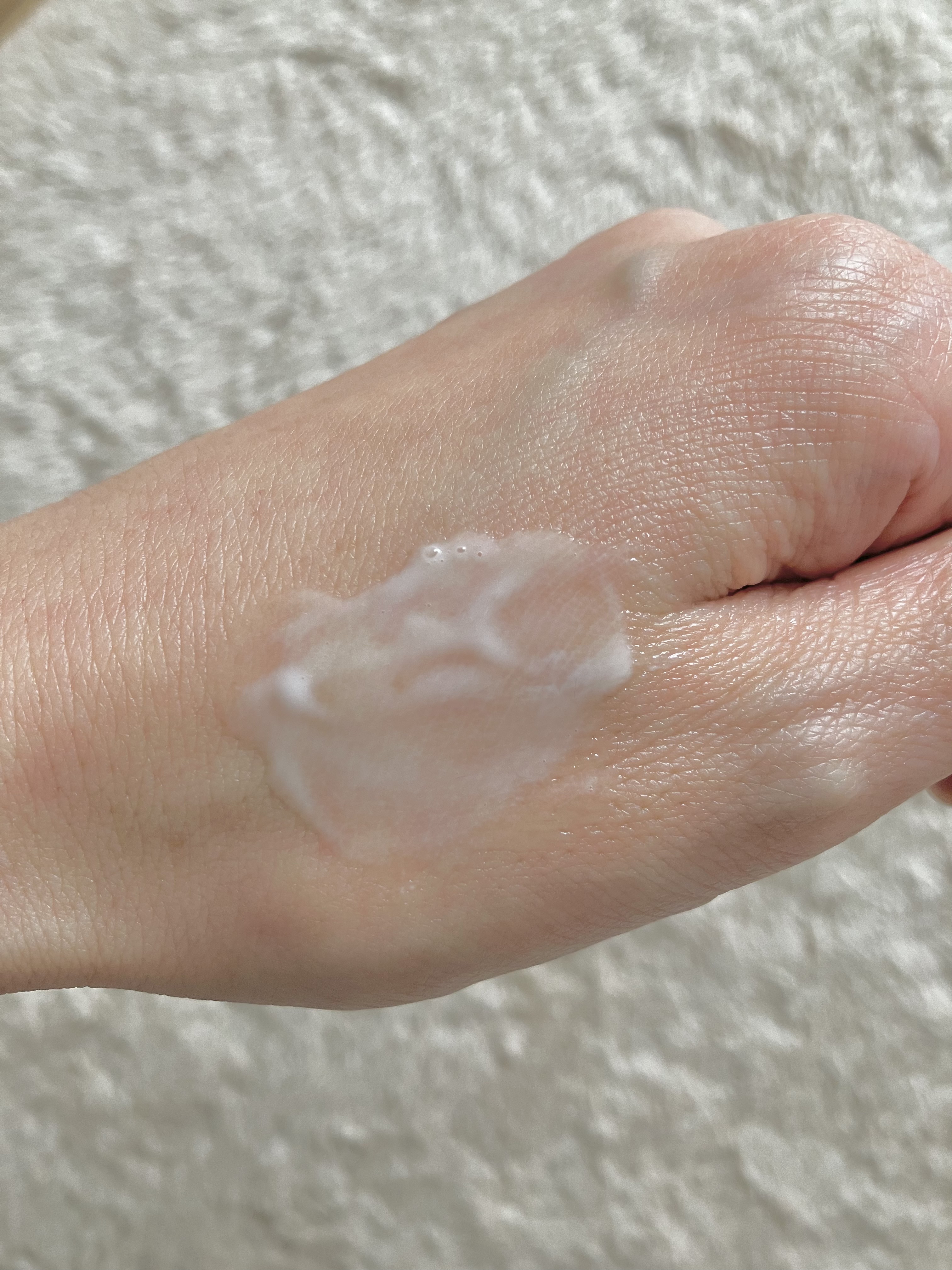 LE ハンドクリーム/デイリーアロマジャパン/ハンドクリームを使ったクチコミ（3枚目）