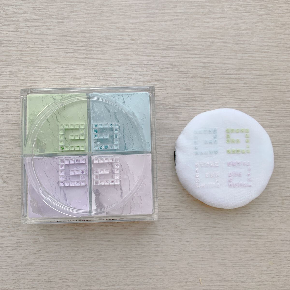 プリズム・リーブル/GIVENCHY/ルースパウダーを使ったクチコミ(2枚目)