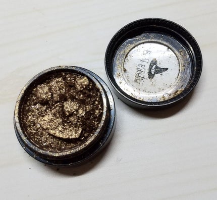 セルフィーフィックスピグメント 03 ピンナップ/Witch's Pouch/単色アイシャドウを使ったクチコミ(2枚目)