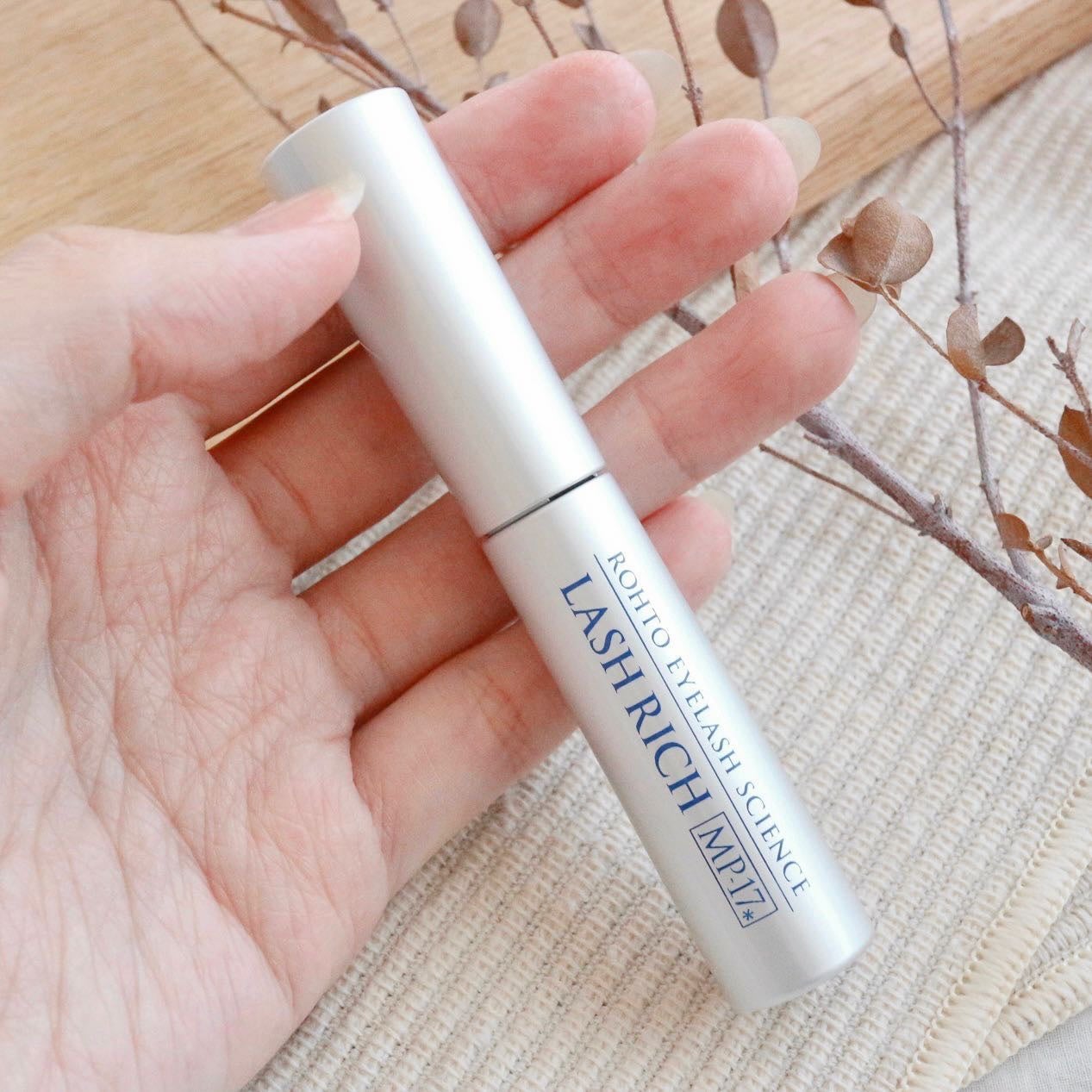 ラッシュリッチアイラッシュセラム/ロート製薬/まつげ美容液を使ったクチコミ(4枚目)
