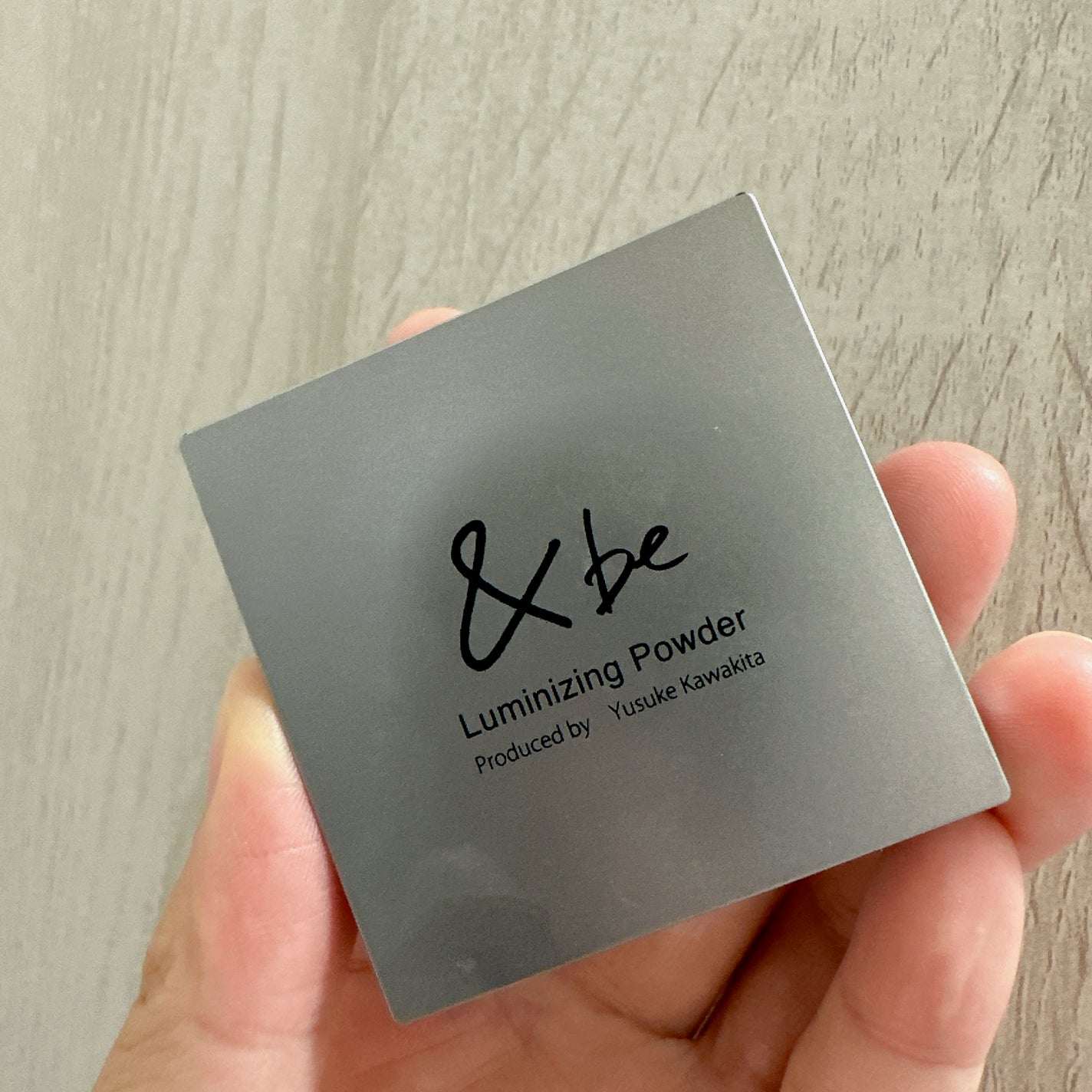 &be ルミナイジングパウダー/&be/パウダーハイライトを使ったクチコミ(1枚目)